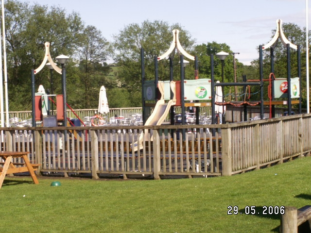 File:Hopwood Park play area.jpg
