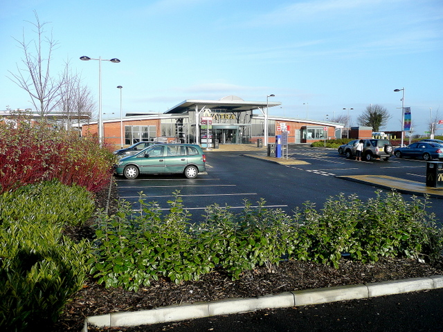 File:Leicester services Extra branding.jpg
