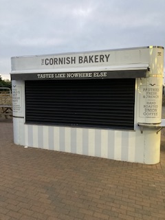 File:The Cornish Bakery Kiosk - Roadchef Strensham Southbound.jpeg