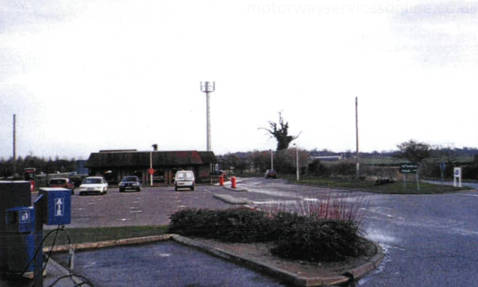 File:Broadlands services 1998.jpg