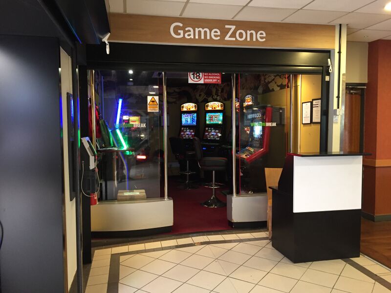 File:Newport Pagnell South Game Zone 2018.jpg