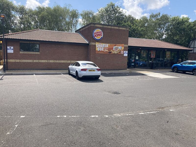 File:Burger King Spur End 2021.jpg