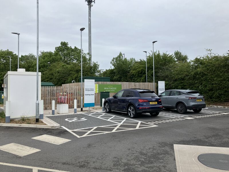 File:Shell Recharge Oldbury 2025.jpg