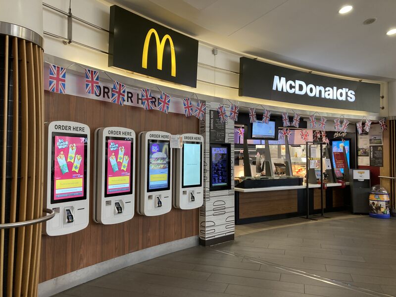 File:McDonalds Baldock 2022.jpg