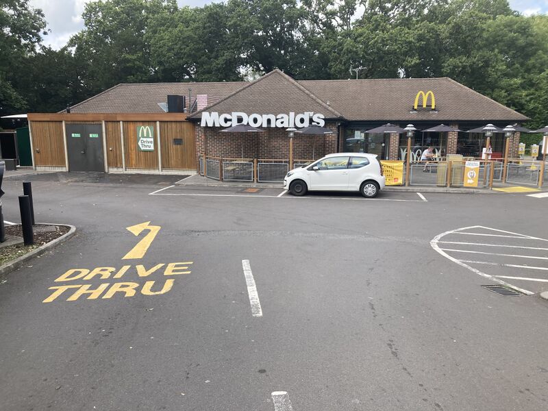 File:McDonalds Picket Post 2021.jpg