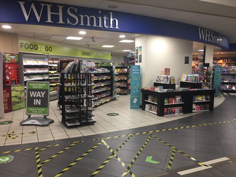 File:WHSmith Newport Pagnell North 2020.jpg