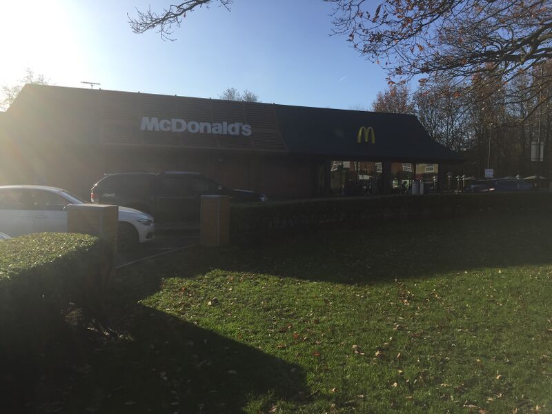 File:McDonalds Petersfield 2019.jpg