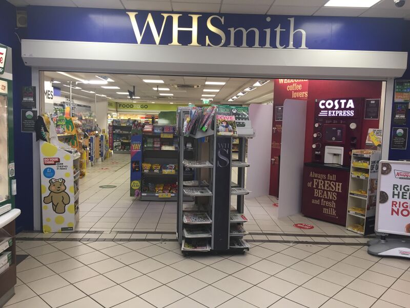 File:WHSmith Newport Pagnell South 2020.jpg