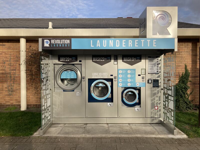 File:Revolution Laundry Tamworth 2023.jpg