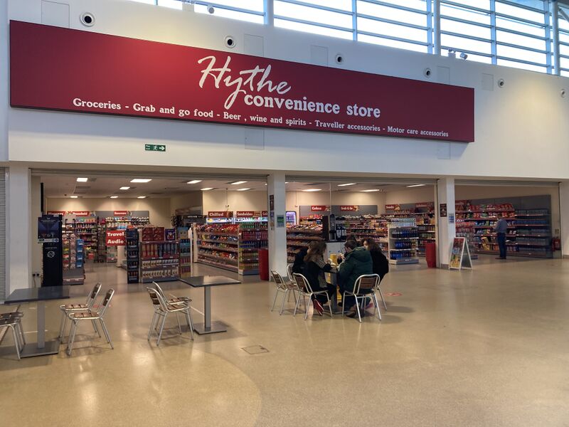 File:Hythe Convenience Store Folkestone 2022.jpg