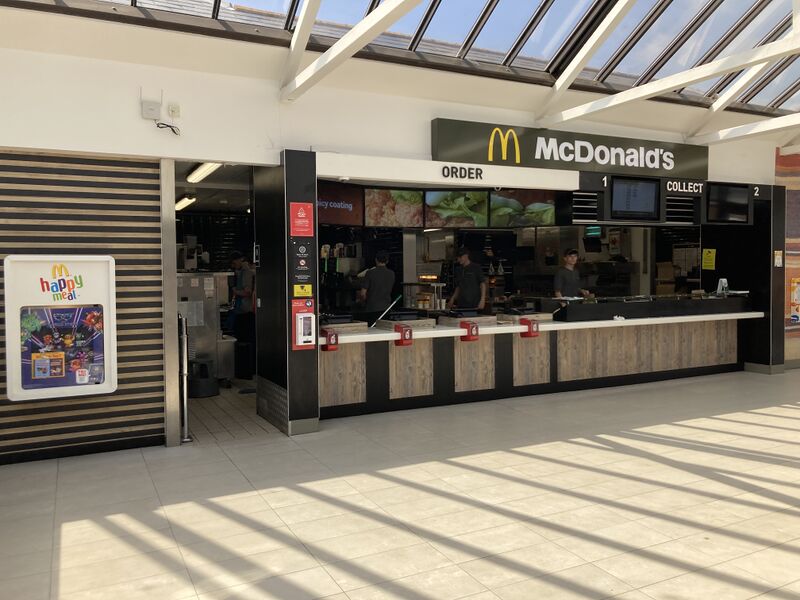 File:McDonalds Sedgemoor South 2023.jpg