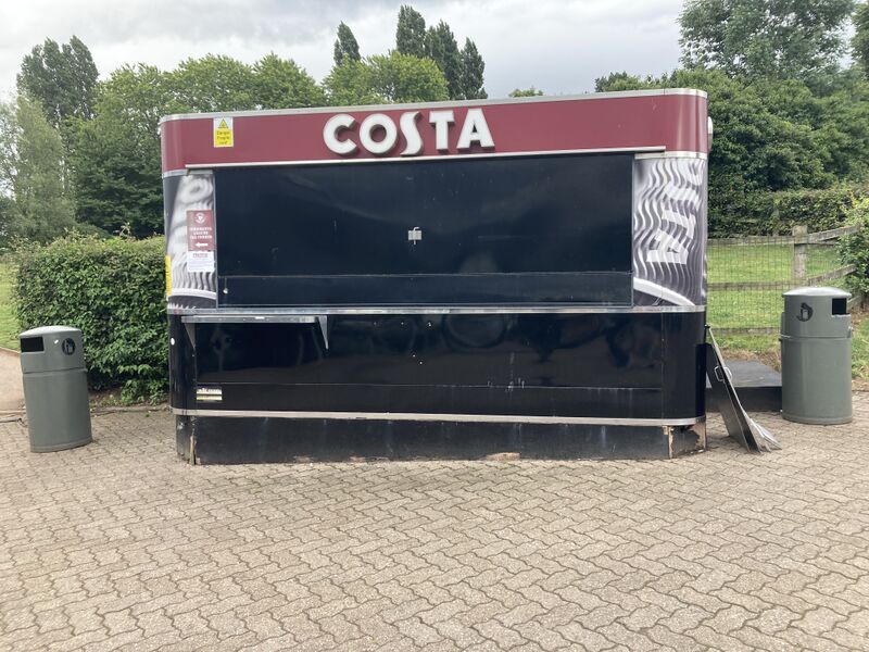 File:Costa kiosk Exeter 2022.jpg