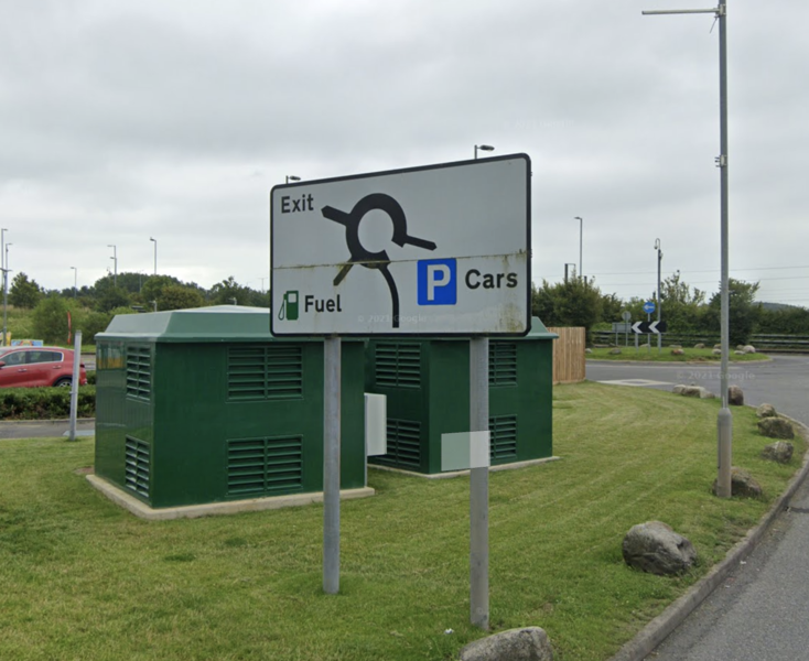 File:Folkestone road sign.png