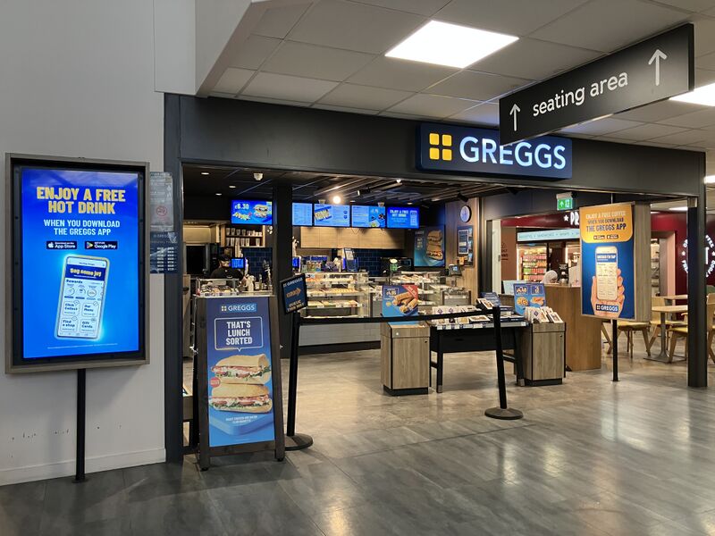 File:Greggs Ferrybridge 2025.jpg