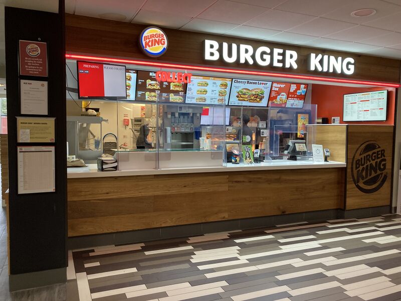 File:Burger King Newport Pagnell North 2021.jpg