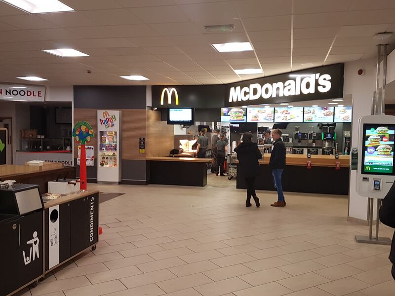 File:Sandbach South McDonalds 2019.jpg