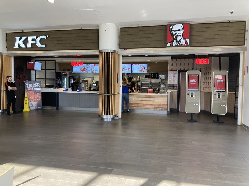 File:KFC Baldock 2022.jpg