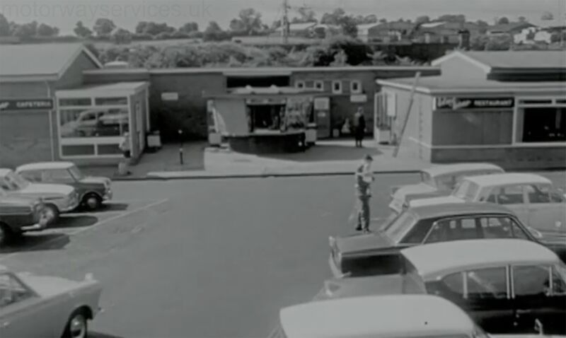 File:Watford Gap buildings 1965.jpg