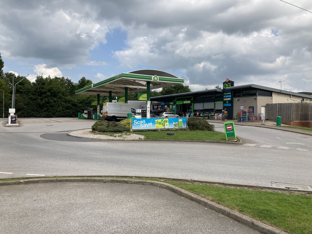 Uttoxeter services Motorway Services, Uttoxeter service station info