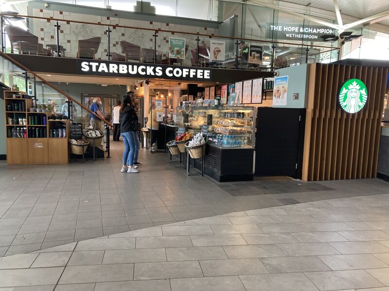 File:Starbucks Beaconsfield 2021.jpg