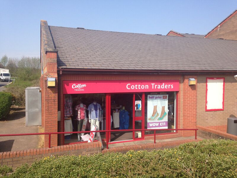 File:Magor Cotton Traders 2015.jpg