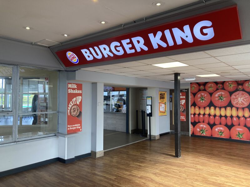 File:Burger King Lancaster South 2022.jpg