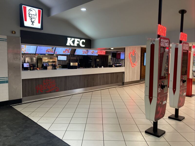 File:KFC Membury West 12-2022.jpg