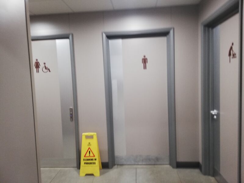 File:Leicester Toilets.jpg