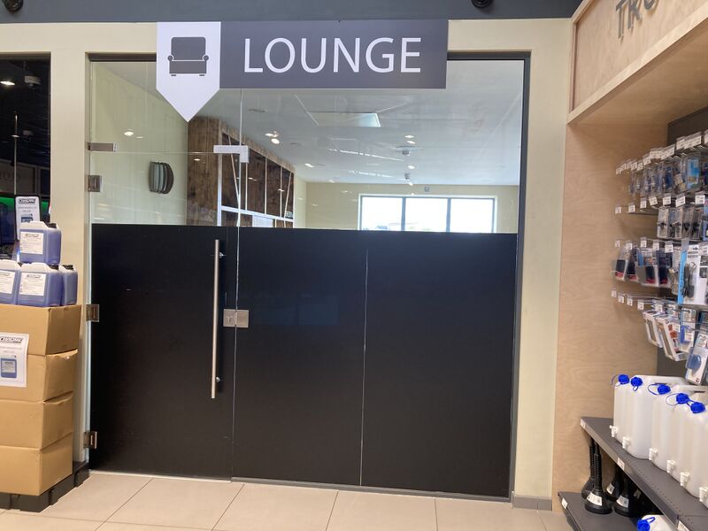 File:Lounge Rothwell TS 2021.jpg