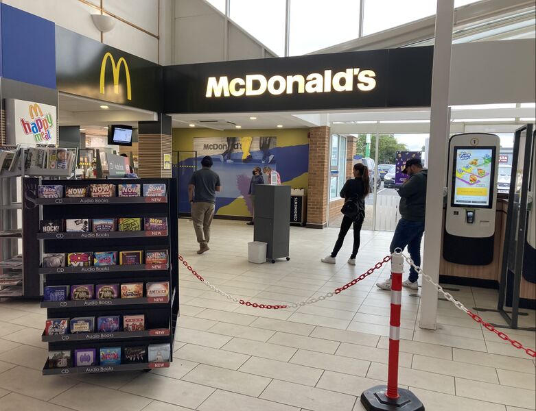 File:McDonalds Watford Gap North 2021.jpg