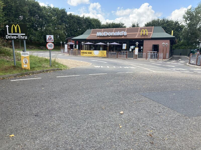 File:McDonalds West Wellow 2021.jpg