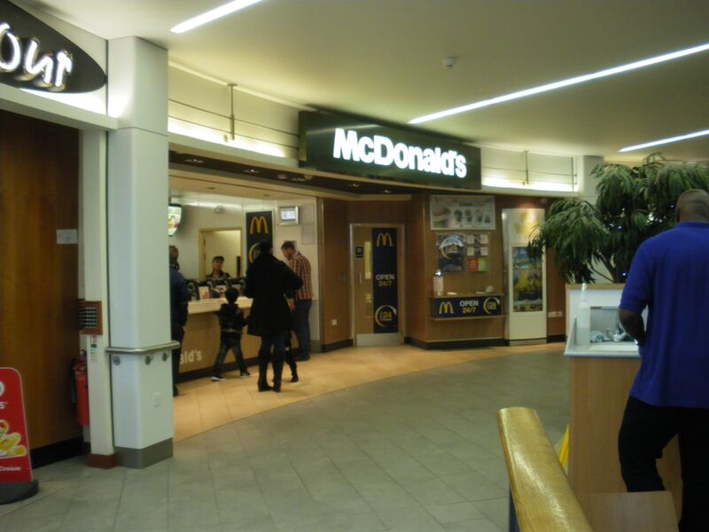File:McDonaldsBeaconsfield.jpg
