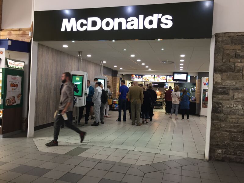 File:McDonalds Killington Lake 2018.jpg