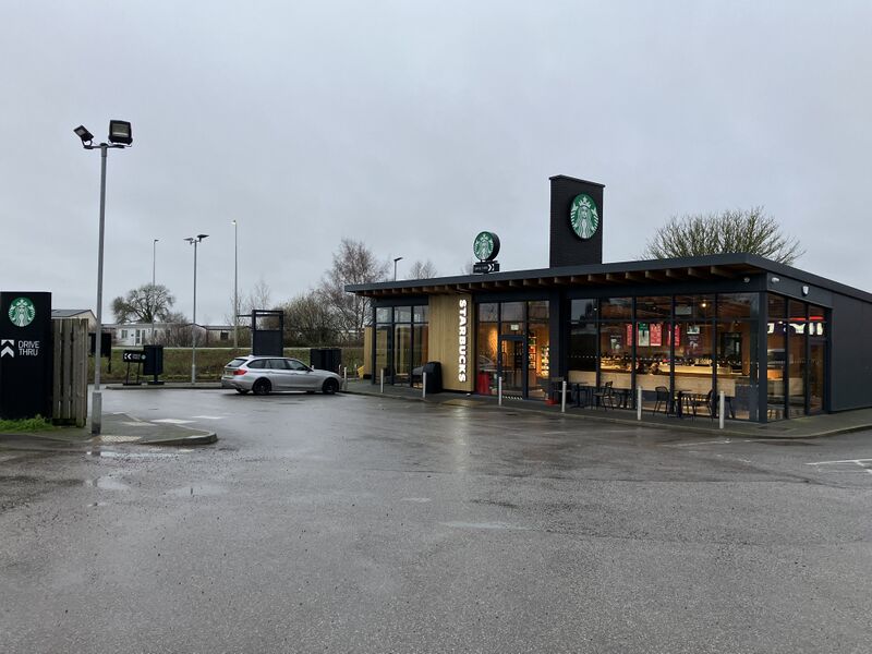 File:Starbucks Long Sutton 2025.jpg