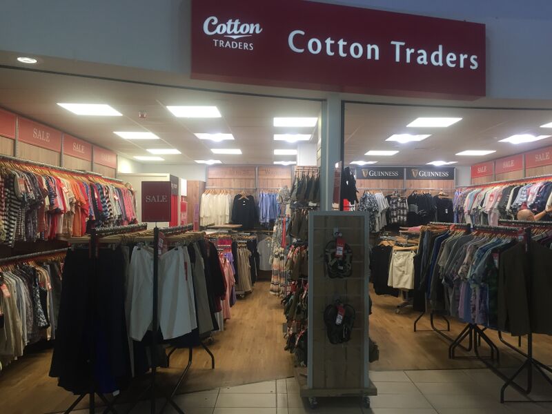File:Cotton Traders Strensham South 2018.JPG