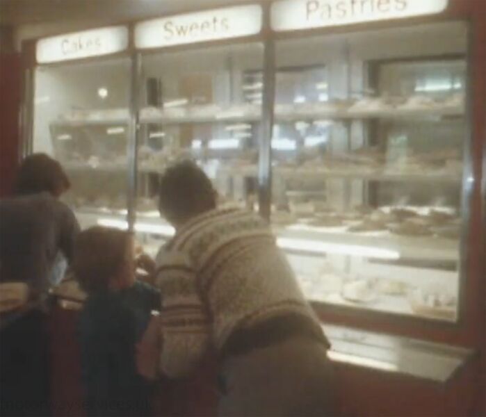File:Toddington cafe 1977.jpg
