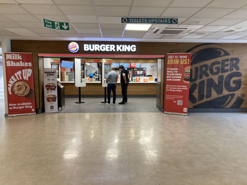 File:Burger King Hilton Park South 2022.jpg