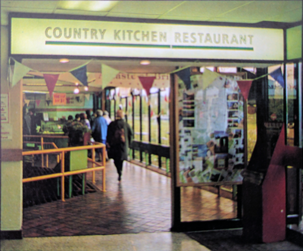 600px Country Kitchen 
