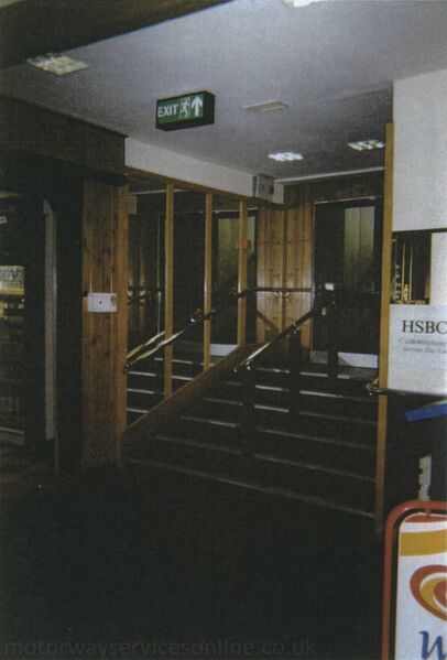 File:Rothersthorpe northbound 2001 stairwell.jpg