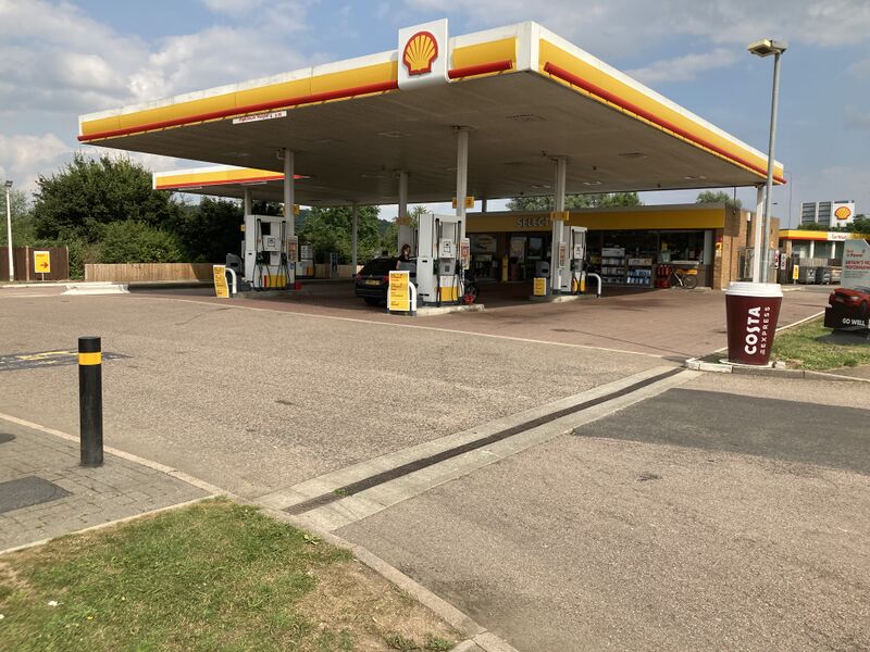 File:Shell Milton Keynes 2021.jpg