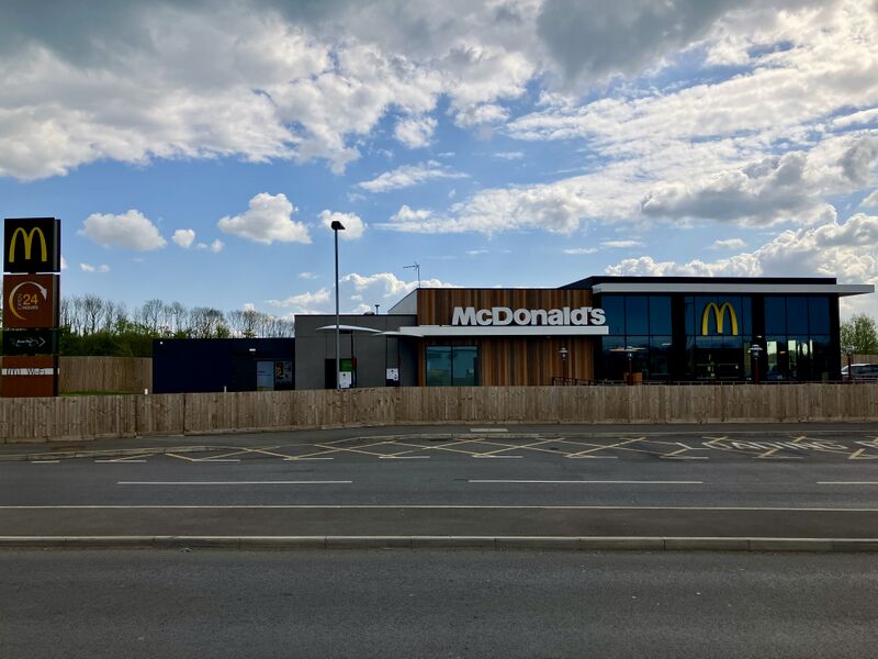 File:McDonalds Thirsk 2025.jpg