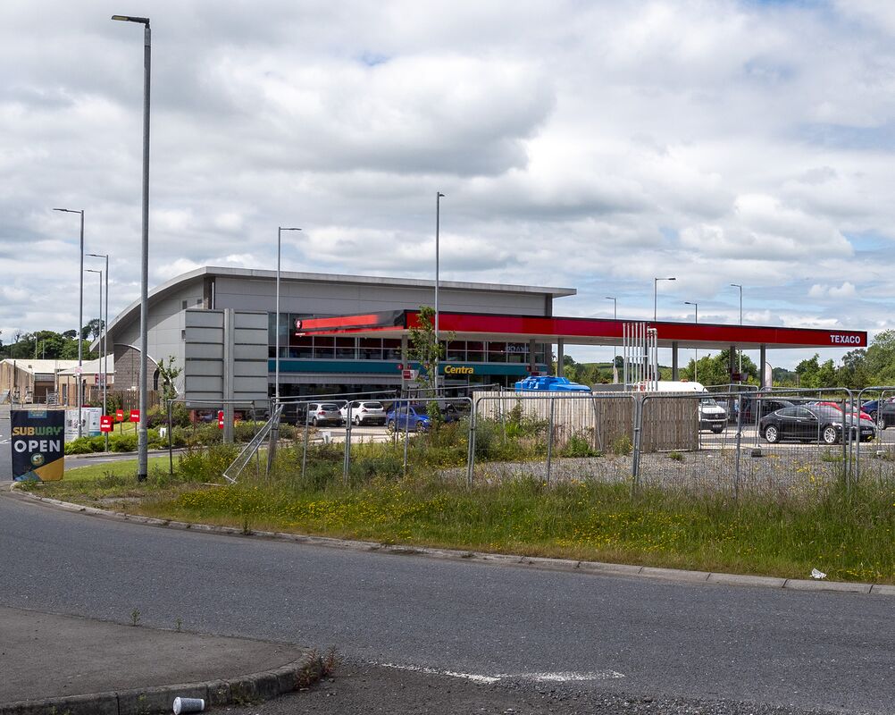 M1 Dungannon services Motorway Services, Dungannon service station info