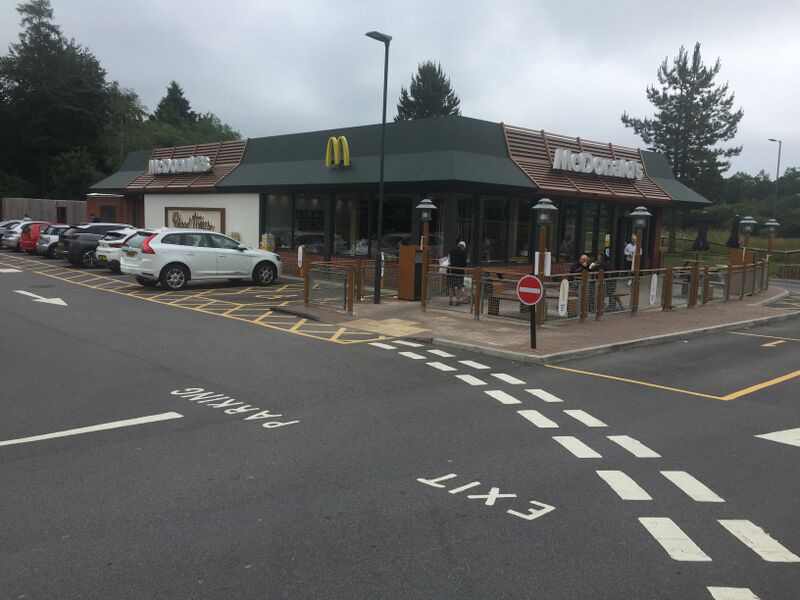 File:McDonalds Tot Hill 2021.jpg