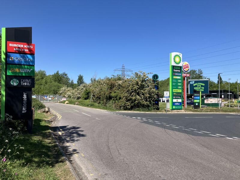 File:Uttoxeter totems 2025.jpg