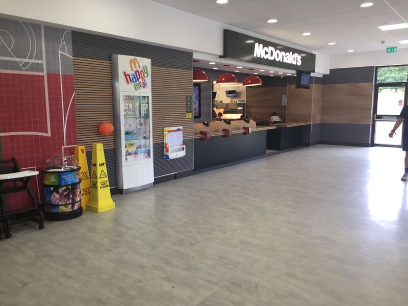 File:McDonalds Sutton Scotney South 2019.jpg