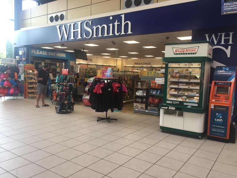 File:WHSmith Winchester South 2020.jpg