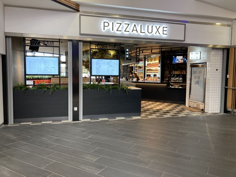 File:PizzaLuxe Peterborough 2021.jpg