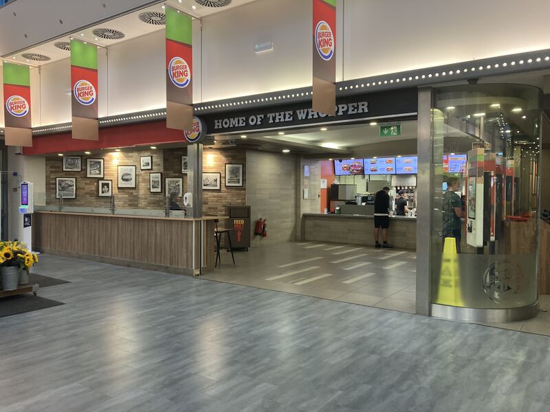 File:Burger King Stafford North 2022.jpg
