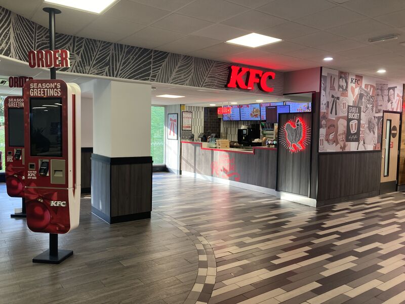 File:KFC Membury East 12-2022.jpg