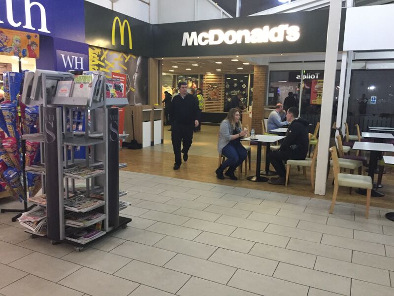 File:McDonalds Watford Gap North 2018.jpg